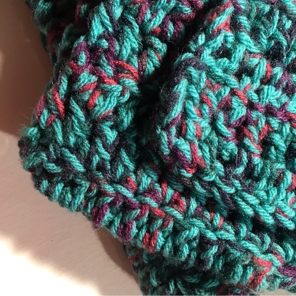 NEW Hand Knit Scarf - Picture 4 of 7